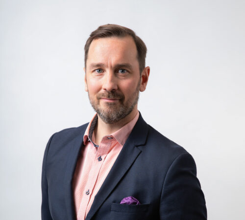 Portrait of Veritas Chief Sales Officer Antti Vanninen.