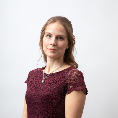 Porträtt av Veritas arbetshälsospecialist Jenni Haglund.